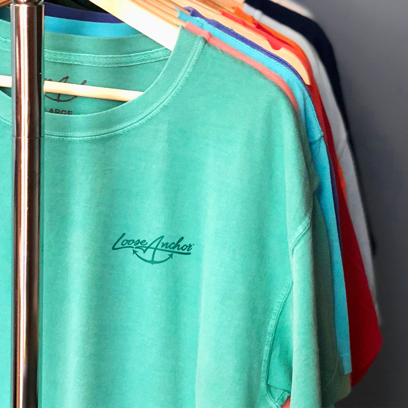 MENS RESORT STYLE GRAPHIC T-SHIRTS